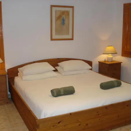 Valparaiso Villa *